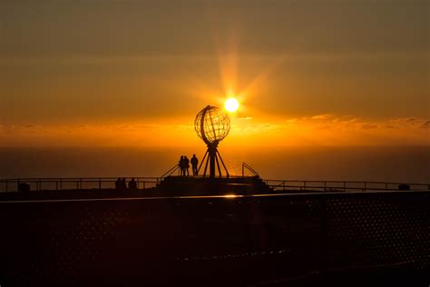 The Midnight Sun at the North Cape/Norway (5184x3456)OC | Midnight sun ...