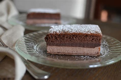 Playing with Flour: Making chocolate 3-layer "magic" cake