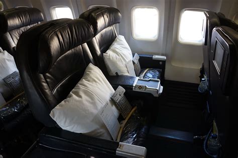 United Airlines Boeing 737-900 ER First Class Cabin - 2013… | Flickr