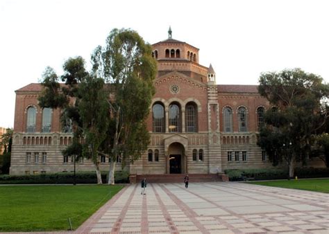 How to Get Into UCLA Guide