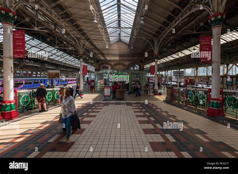 Preston railway station Stock Photo - Alamy