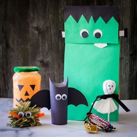 10+ Easy Halloween Crafts For Toddlers