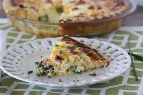 Asparagus and Ham Quiche - www.thefarmgirlgabs.com