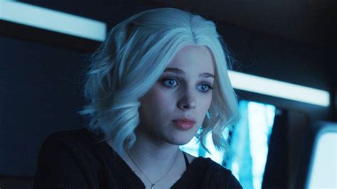 Why did Raven's hair suddenly turn blonde in 'Titans' season 4? - Pedfire