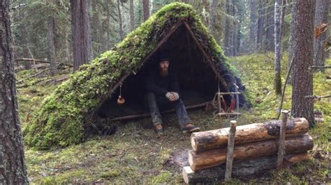 Winter Bushcraft Shelter Build - Overnight Camping, Raised Bed, Natural ...