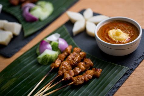 5 MICHELIN-Recommended Places For Satay In Singapore