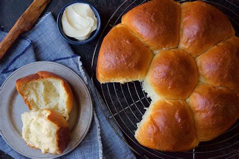 Japanese Milk Bread Rolls Recipe | King Arthur Flour