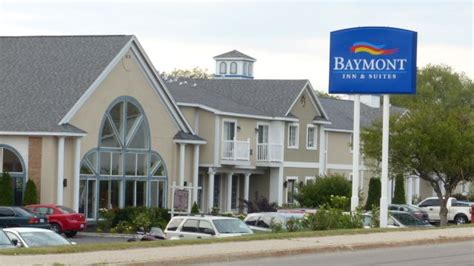 Baymont Inn & Suites Lakefront