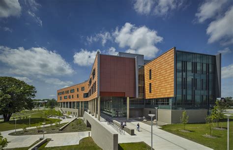 Oakland University’s New Human Health Building Becomes First LEED ...