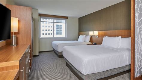 Hotel Rooms With Sofa Bed | Hyatt Place Toronto / Mississauga