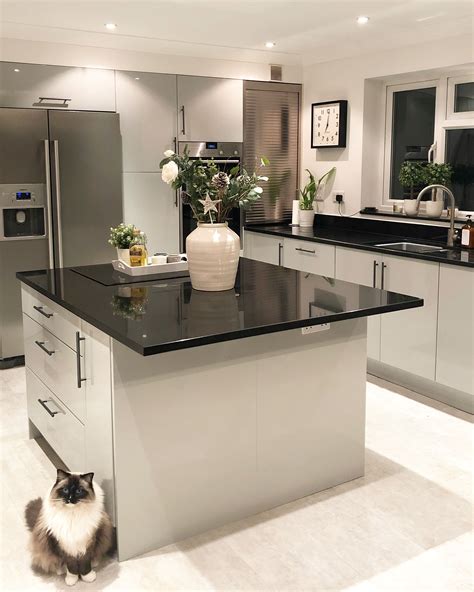 Grey Gloss Kitchen and Island in 2020 | Grey gloss kitchen, Home decor ...