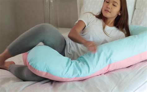 Queen Rose Pregnancy Pillow Review- Get A Comfortable Sleep?