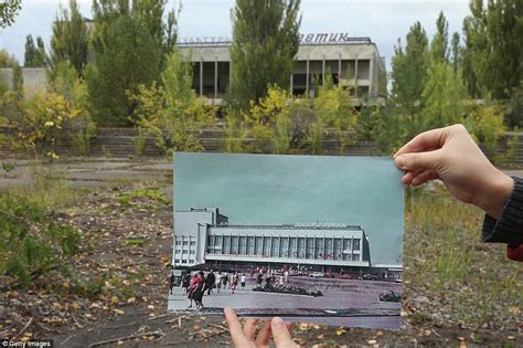 Photographs reveal the decaying city of Pripyat abandoned after 1986 ...