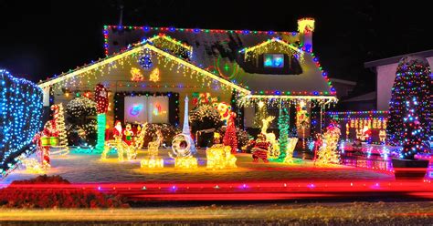 Christmas Lights Near Me: Where to See Spectacular Holiday Lights