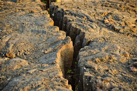 How strike-slip faults form and lead to earthquakes - Earth.com