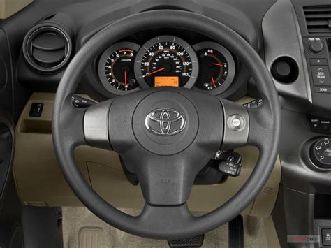 2009 Toyota RAV4: 11 Interior Photos | U.S. News