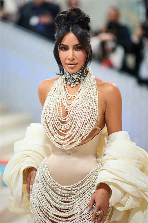 Kim Kardashian Covered Herself in 50,000 Pearls For the 2023 Met Gala ...