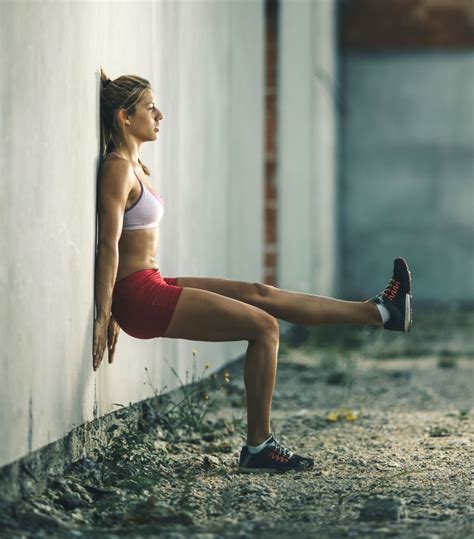 1-Legged Wall Sit | Wall Sit Variations to Strengthen Legs and Butt ...