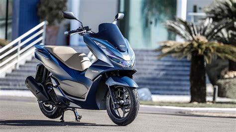 Honda PCX 160 DLX ABS 2023: como anda o scooter