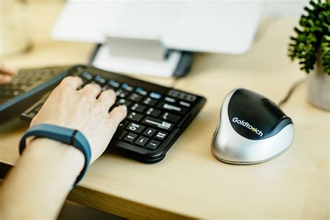 7 Benefits of an Ergonomic Mouse | Goldtouch