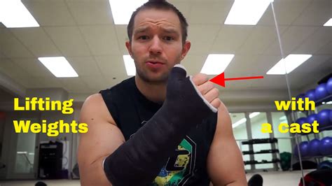 How to workout with an arm cast | Exercises and mental focus - YouTube