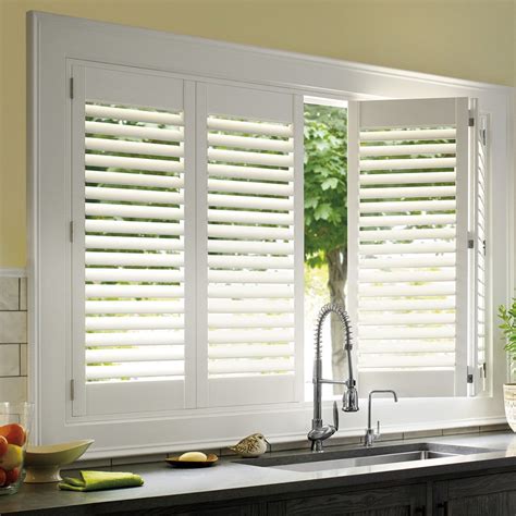 China Custom White Indoor Wood Window Blinds Folding Plantation Window ...