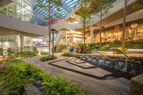 How Landscape Design Can Attract Shopping Mall Foot Traffic | RedFlag