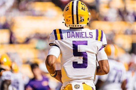 Why the 2023 LSU football team is reminiscent of the 2019 Tigers