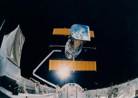 Top 5 discoveries from the Hubble Space Telescope