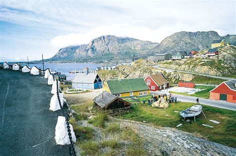 Sisimiut | Arctic Town, Fishing Village, Coastal Town | Britannica