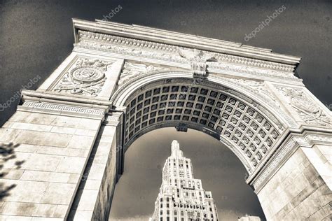 Arch at Washington Square Park — Stock Photo © jovannig #93690030