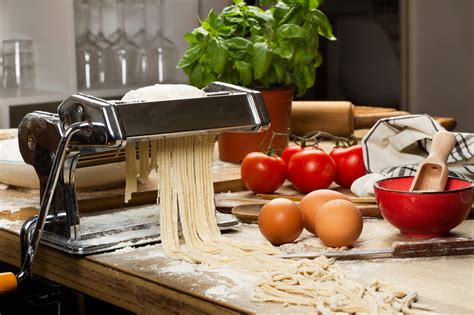 Best Pasta Maker in 2022 (Reviews + Buying Guide)