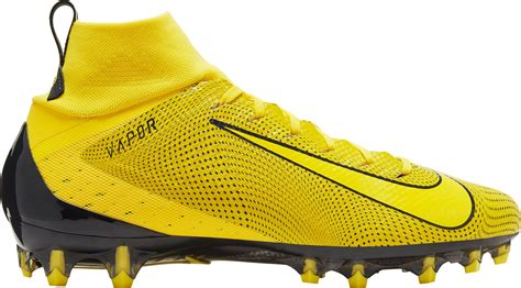 Nike Men's Vapor Untouchable 3 Pro Football Cleats - Walmart.com ...