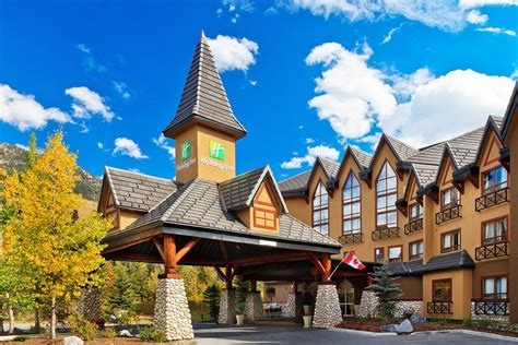 HOLIDAY INN CANMORE $82 ($̶1̶3̶7̶) - Prices & Hotel Reviews - Alberta ...