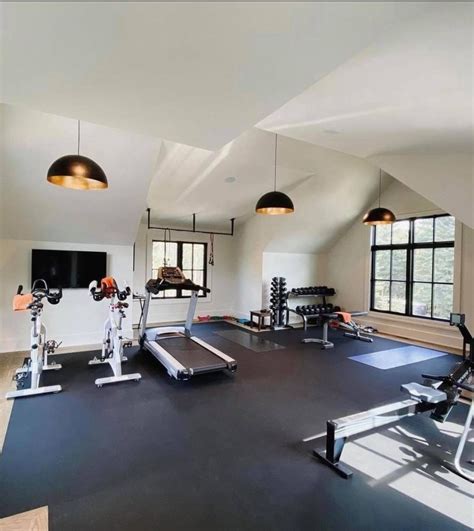 23 Gym Design Ideas for Your Home Exercise Room | Extra Space Storage