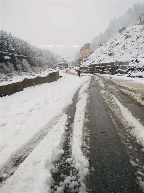 First snowfall of this season in Kullu-Manali | Season's first snowfall ...