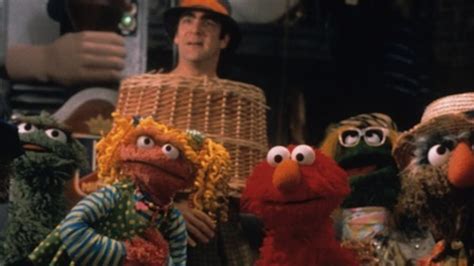 The Adventures of Elmo in Grouchland - Plugged In