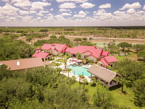 Goliad County ranch offers resort-style living and hunting