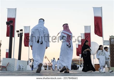 177 Qatar Flag Day Celebration Family Images, Stock Photos, 3D objects ...