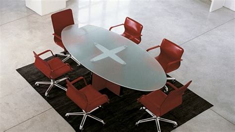 Find the Perfect Oval Glass Dining Table for Your Home