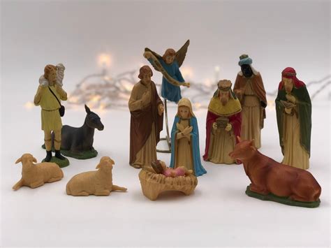 Vintage Art Plastics Nativity Set, Holy Family Plastic figurines with ...