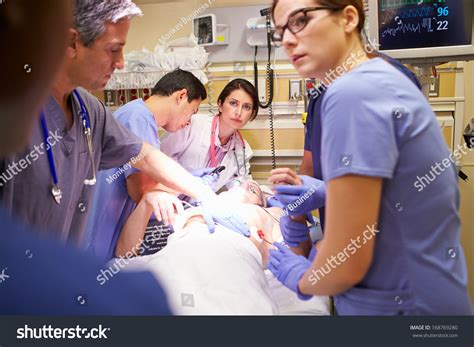 83,272 Emergency room doctor Images, Stock Photos & Vectors | Shutterstock