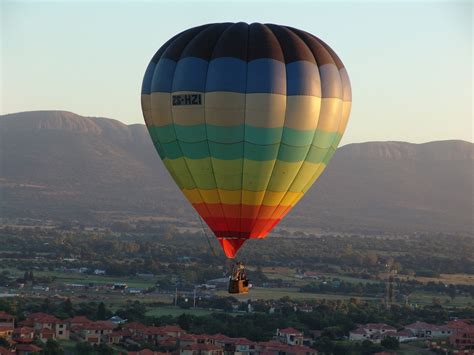 Knowing South Africa: Hot Air Balloon rides