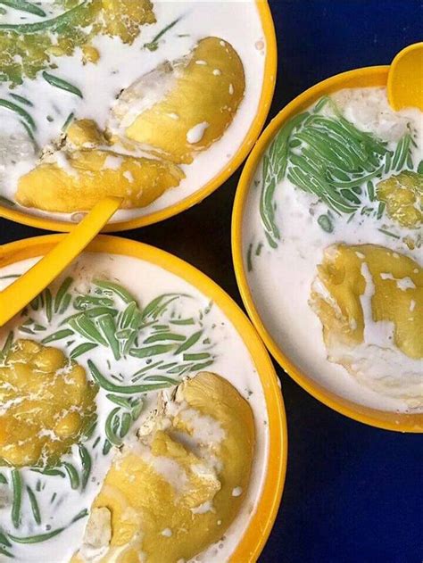 People Are Lining Up For Hours To Have A Taste Of This Durian Cendol In ...