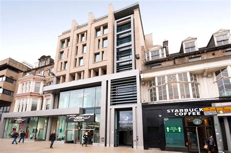 PREMIER INN EDINBURGH CITY CENTRE (PRINCES STREET) HOTEL $107 ($̶1̶4̶0̶ ...