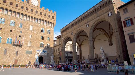 Piazza della Signoria in Florence, | Expedia.ca