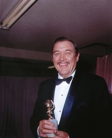 THE LAST PICTURE SHOW - Ben Johnson with his Oscar award for 'Best ...