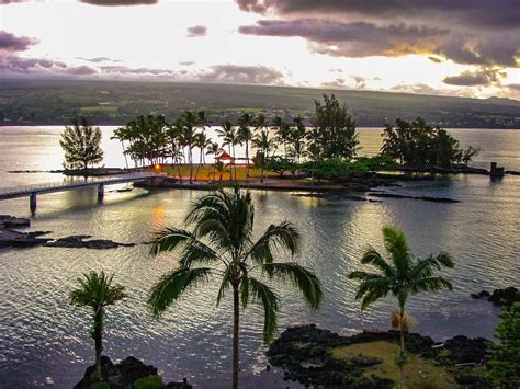 18 Incredible Hilo Hotels Ideal for Your Hawaii Trip - Alex on the Map