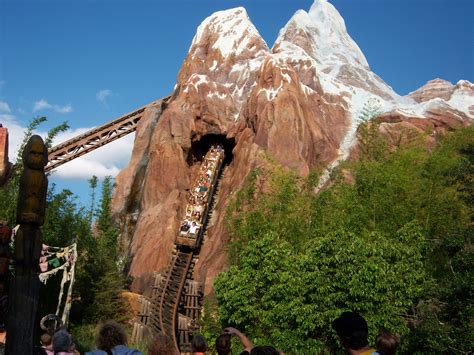 Expedition Everest at Animal Kingdom, Walt Disney World | Walt disney ...