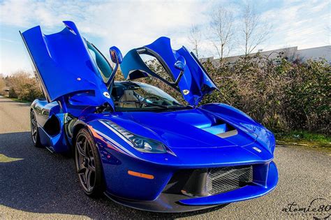 Stunning Blue Ferrari LaFerrari in Washington! - GTspirit